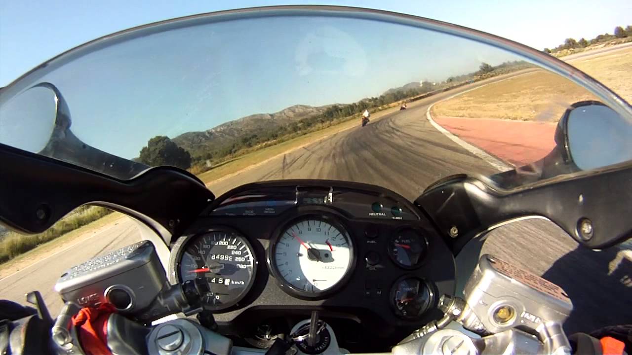 1996 Honda VFR 750 F on board. Calafat 12-05-2013