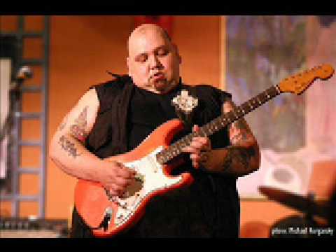 YouTubeでPopa Chubby - Slide Devil Man Slideを視聴