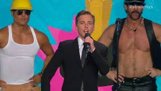 Jon Cozart Closes The Show - Streamy Awards 2017