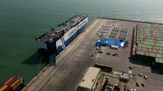 Çinin Shenzhen Kentindeki Liman Ortadoğuya Otomobil Ihracatına Başladı Resimi