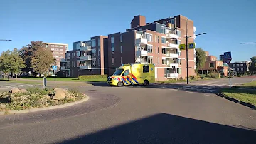 Ambulance met spoed naar een medisch incident in Stadskanaal