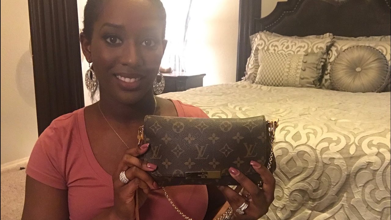 What&#39;s in MY Bag plus Review | Louis Vuitton Favorite PM - YouTube