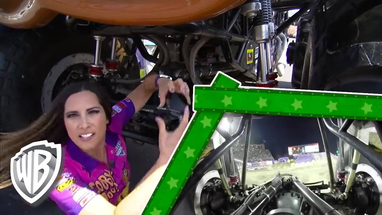 Scooby-Doo! | Nicole Johnson & Team Scooby-Doo at Monster Jam: Monster Suspension! | WB Kids