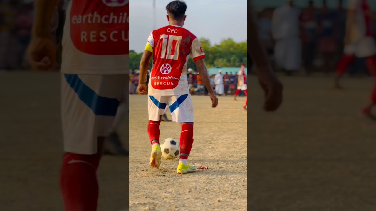 গ্রামীণ ফুটবলের অসাধারণ মুহূর্ত ❤️🇧🇩🔥।।#shorts #football #villagefootball #trendingshorts