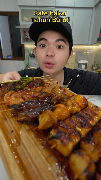 Makan sate bakar 300%