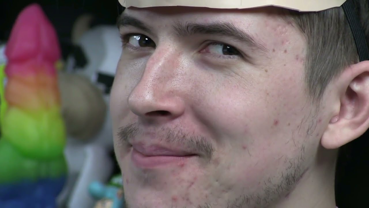 Aleks Marchant - He Likes Boys