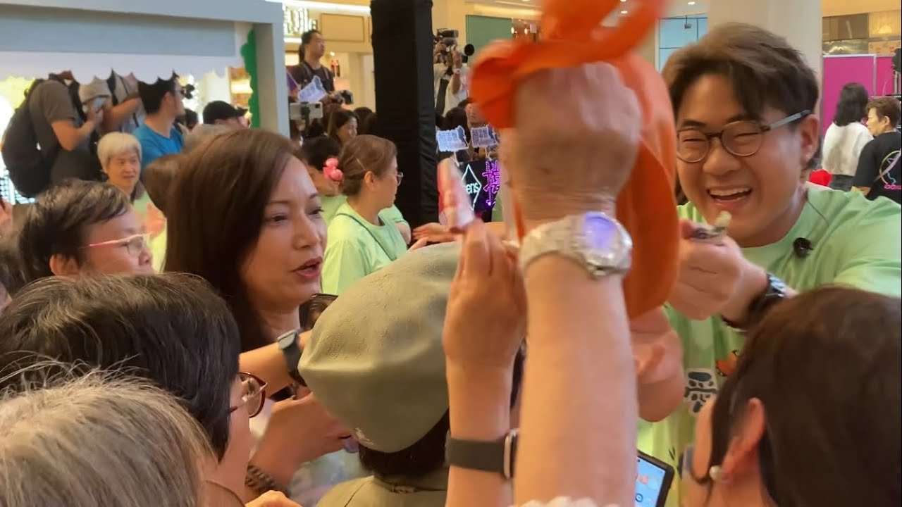 荃灣荃新天地 羅啟豪、顏志恒、Plan V(彭家賢Zayden、侯雋熙Duncan、陳昊廷Timothy、江廷慧Vivian、李茵彤Desta)、2024香港小姐 義賣曲奇籌款花絮2024.11.10