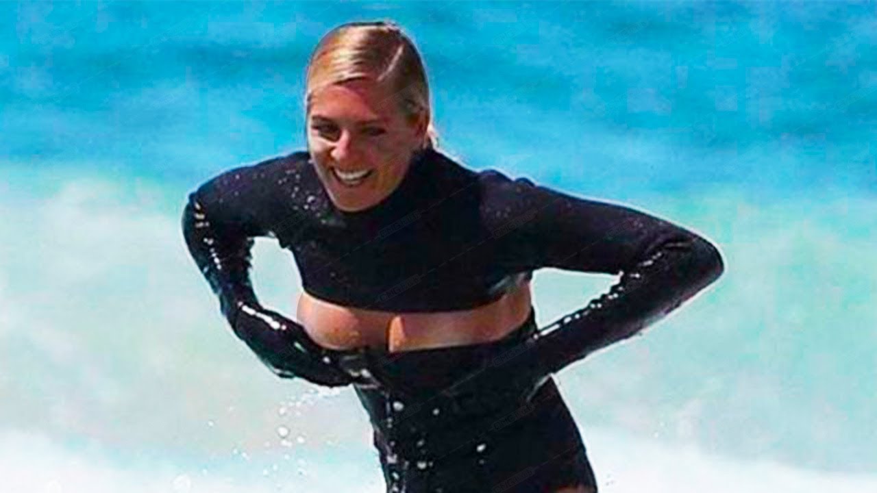 Kadın Kameraları Unuttu ve Denize Böyle Girdi.. 