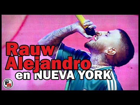 Rauw Alejandro prende Nueva York con un concierto para su “familia latina”