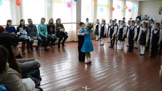 Илья Танец на 8 марта 20 школа