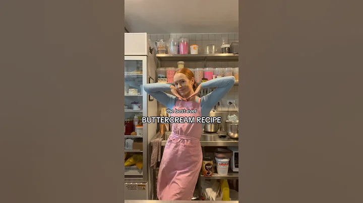 The BEST buttercream recipe for cakes 🤫 #baking #bakerlife #recipe