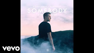 Martin Jensen, Bjørnskov - Somebody I'm Not (Pseudo Video)