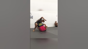 This kneebar entry from Craig Jones 🤯 #bteamjiujitsu