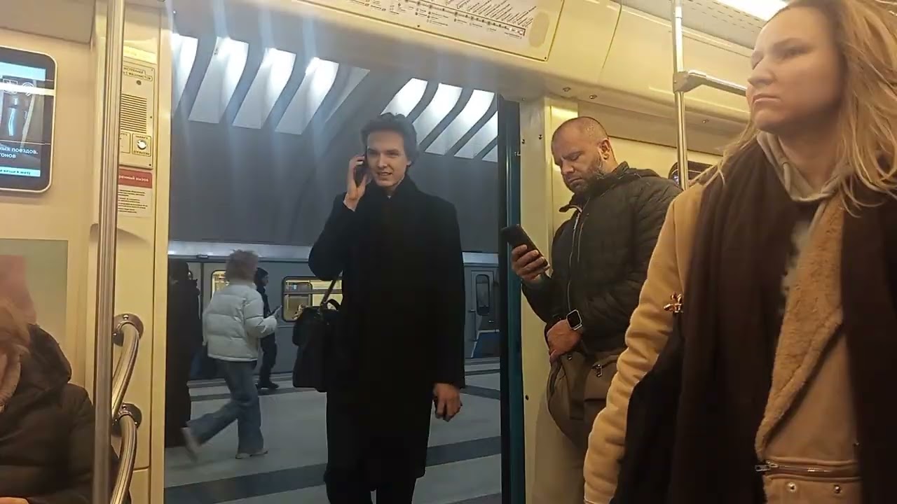 Поездка на поезде Ока по маршруту Бульвар Дмитрия Донского-Южная 