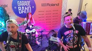 картинка: ЙОРШ - Светлячки (live ДОБРОФЕСТ 2018) Джем-сейшн МУЗТОРГ