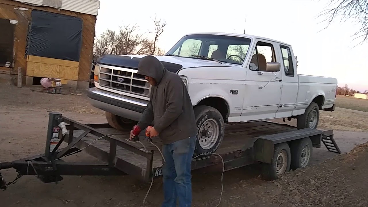A two truck auction 500 dollar 4x4 F150 YouTube