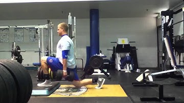 DB Reverse Lunge - front foot elevated