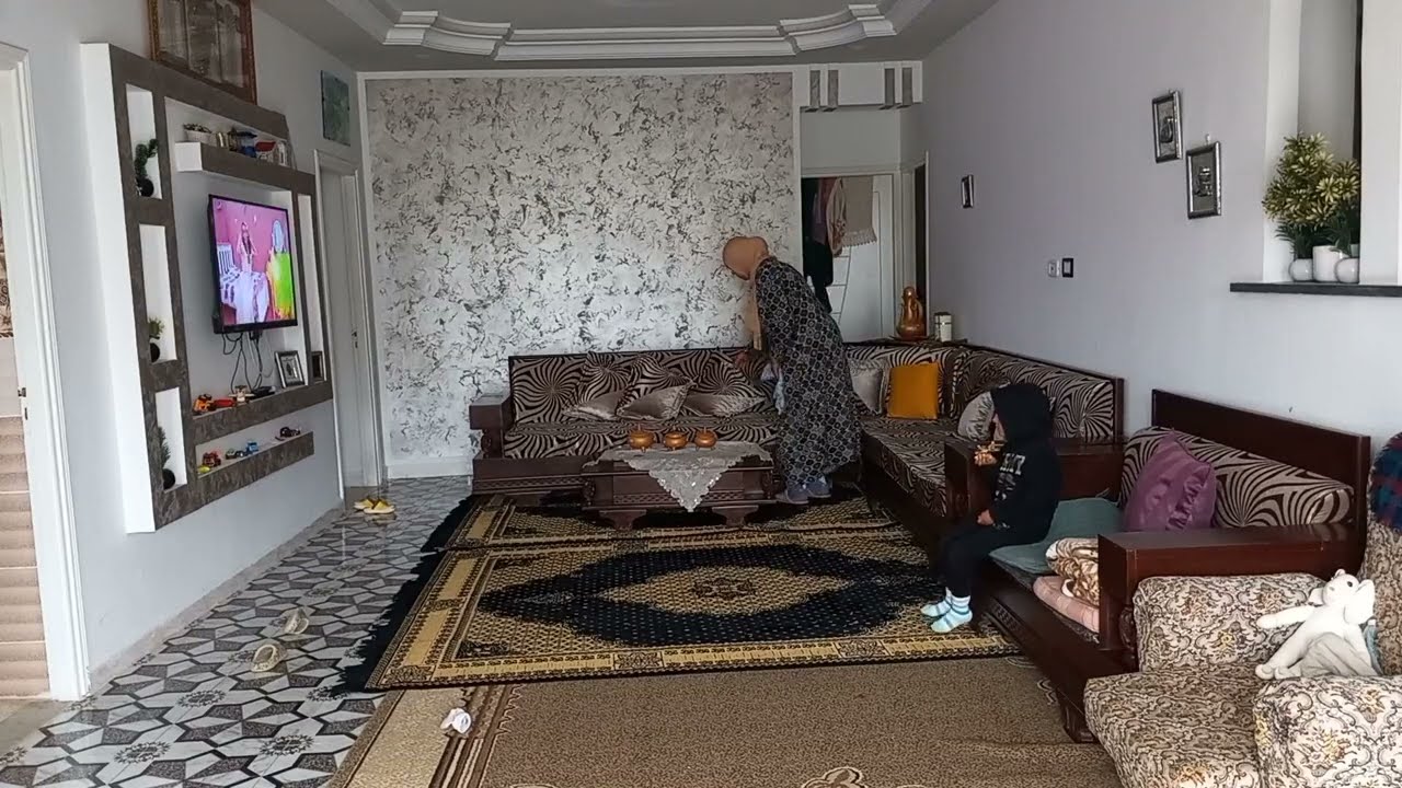 رأي بكل صراحة فالمنتوجات الجزائرية🇩🇿روتين في نهير بارد عديتو بين دارنا و دار حماتي🥰فيديو مزيان برشا😍