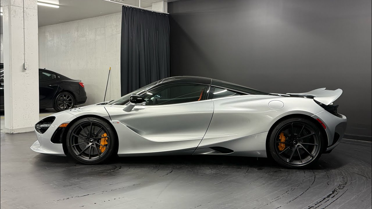 McLaren 750S Coupe - Walkaround + Revs in 4k