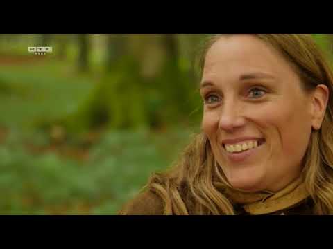 Klara Marie Schulke | Wegweiser Wildnis | Wildnistraining - YouTube