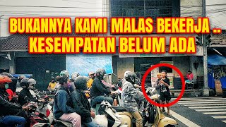 PANASNYA MATAHARI DAN DEBU KOTA INI KAMI BERNYANYI DISINI