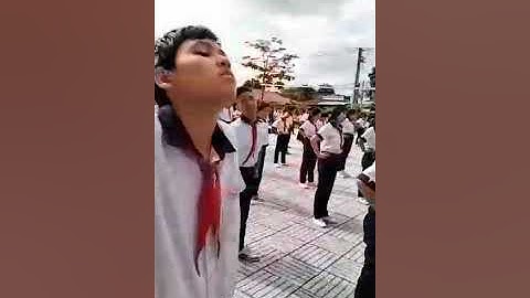 LỚP 8A1 KHOẢNH KHẮC CÙNG THẦY CÔ