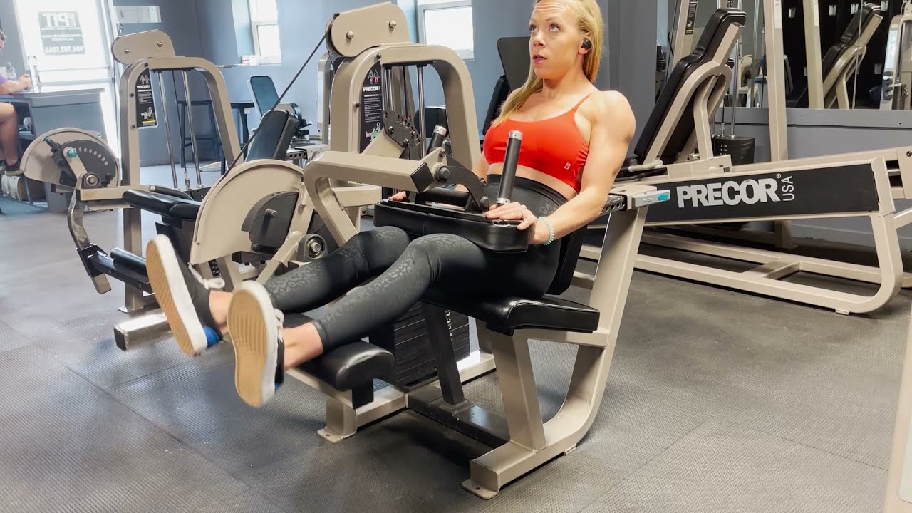 Kiki McClellan: IFBB Bikini Pro Debut Journey - Episode Two