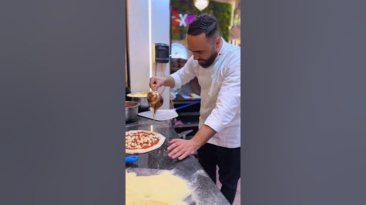 طريقة فتح البيتزا نابوليتان للمبتدئين #بيتزا #pizzamaison #pizza #chef