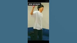 BTS SNEEZING TRANSITIONS AND THEIR REACTIONS😋