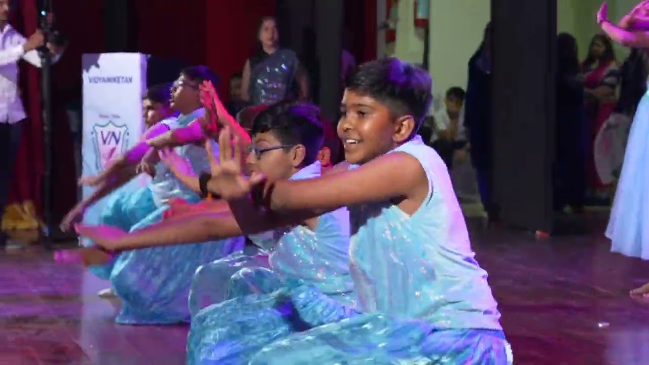 Std 7 A & B Friendship Performance | Eng. & Guj. Medium | Annual Function 2025 | Vidyaniketan School