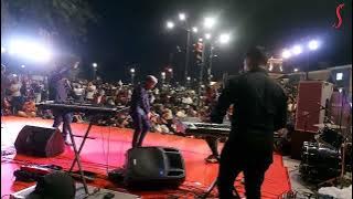 Sasada Ho by Trio Santana