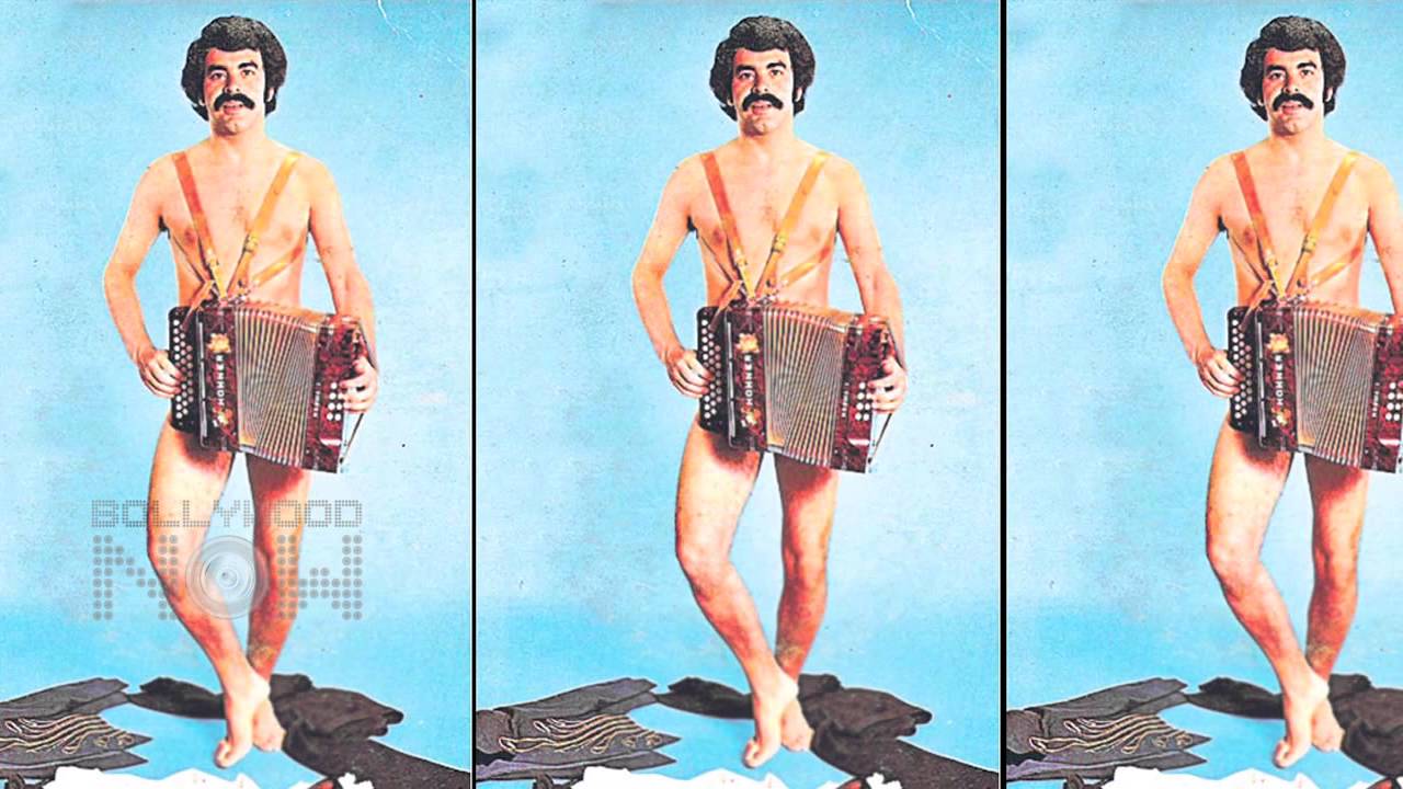 OMG! Aamir Khan No More A Perfectionist ? P.K Poster Copied | WATCH NOW