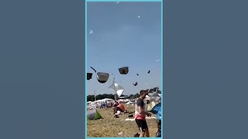 Tenda Tersapu Angin Kencang yang GILA!