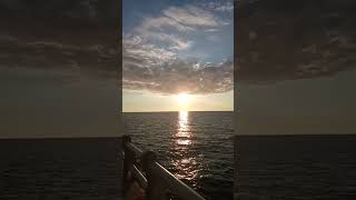 Закат и море.  Forte dei Marmi. Италия.