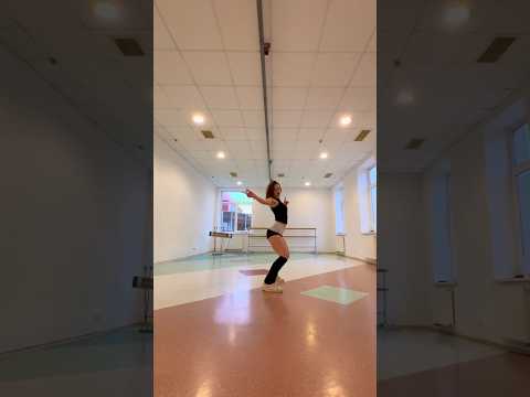 Wow🔥🔥 #dance #fameisagun #shorts #challenge #addisonre #heartless #coverdance #heartless #slay