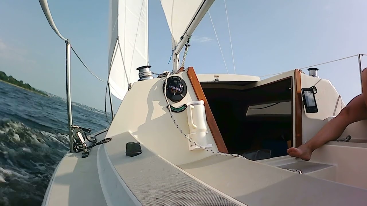 O'Day 222 Sailing Mount Hope Bay