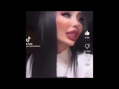 كان في دجاجة عالصخرة