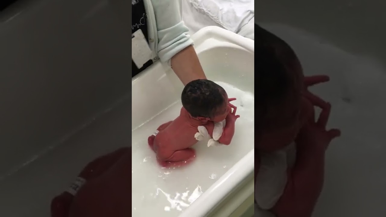 Theo Felipe 4 - Primeiro Banho