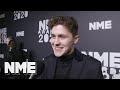 Capture de la vidéo Dylan Llewellyn Teases 'Derry Girls' Series 3 At Nme Awards 2020