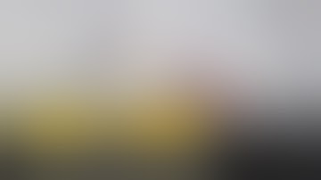 Hàng chục người vây bắt tên cướp giật dây chuyền giữa phố