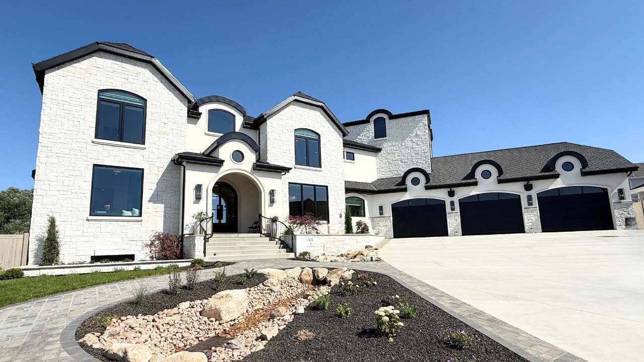 Utah Valley Parade of Homes 2025 - Kaizen Custom Homes - Take A Tour of the Largest Closet EVER!