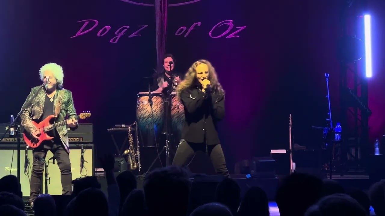 Toto - Angel Don’t Cry (Dennis Atlas lead vocal) Live in Wellington 24/04/2025
