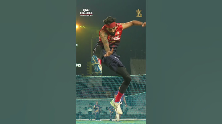 Virat Kohli's smash ➡ Krunal Pandya's reflexes, OP! 😮‍💨