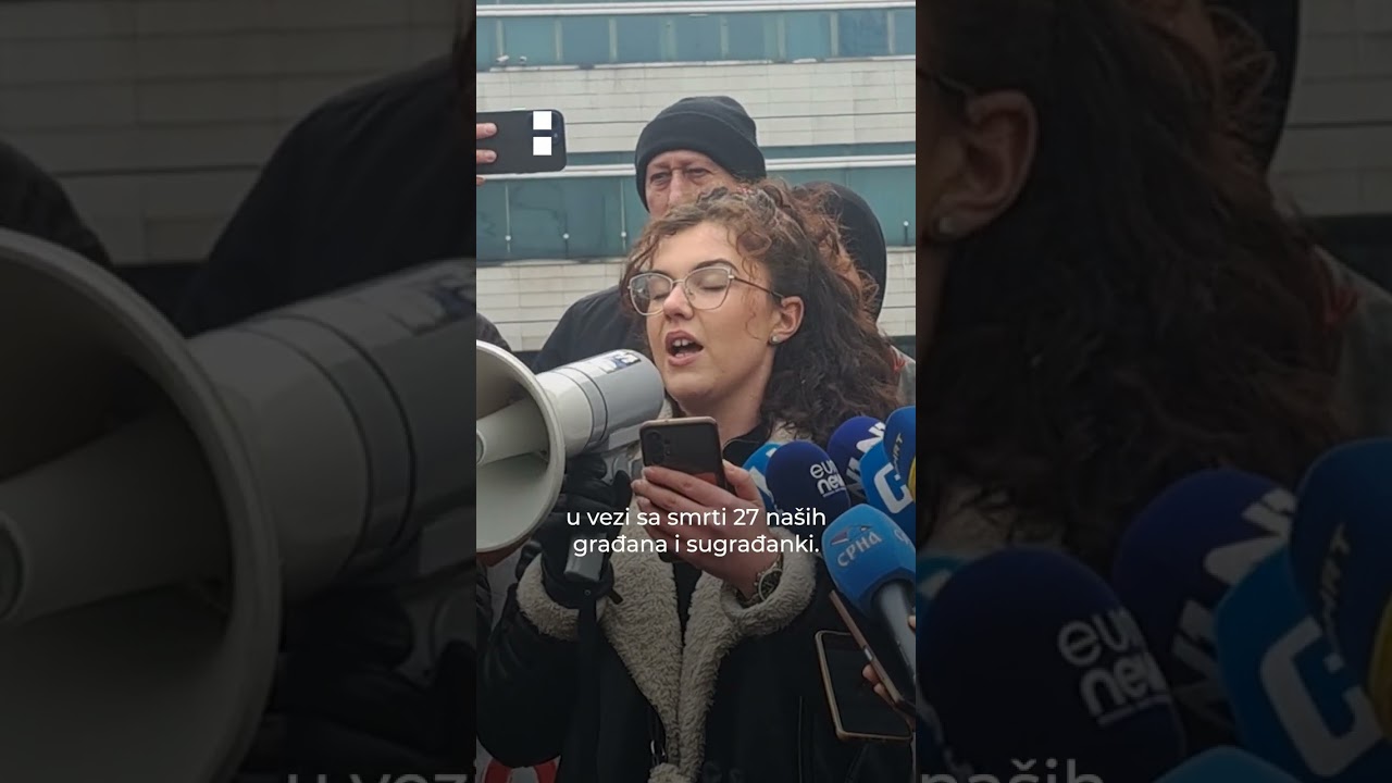 احتجاجات طلابية في سراييفو تطالب بتحمل المسؤولية عن فيضانات أكتوبر في البوسنة والهرسك