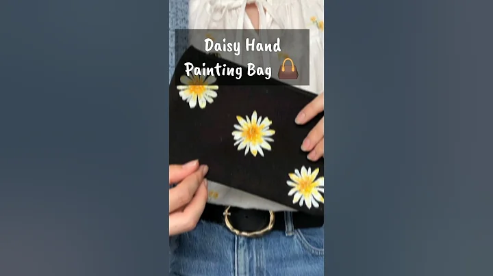 Hand Painted Bag 👜✨|Daisy flowers🤍|#shorts #painting #handbags @ArtsyShruti #susbcribe