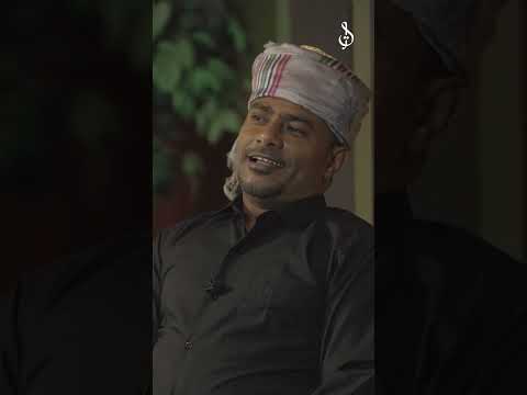 الفنان خالد الصنعاني يغني زفة تعزية قديمة أغنية يالبليللو . #نغم_يمني_في_باريس