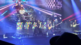 Wings - 40 Tahun - Live Arena 28 Nov 2025. Peronda Jaket Biru