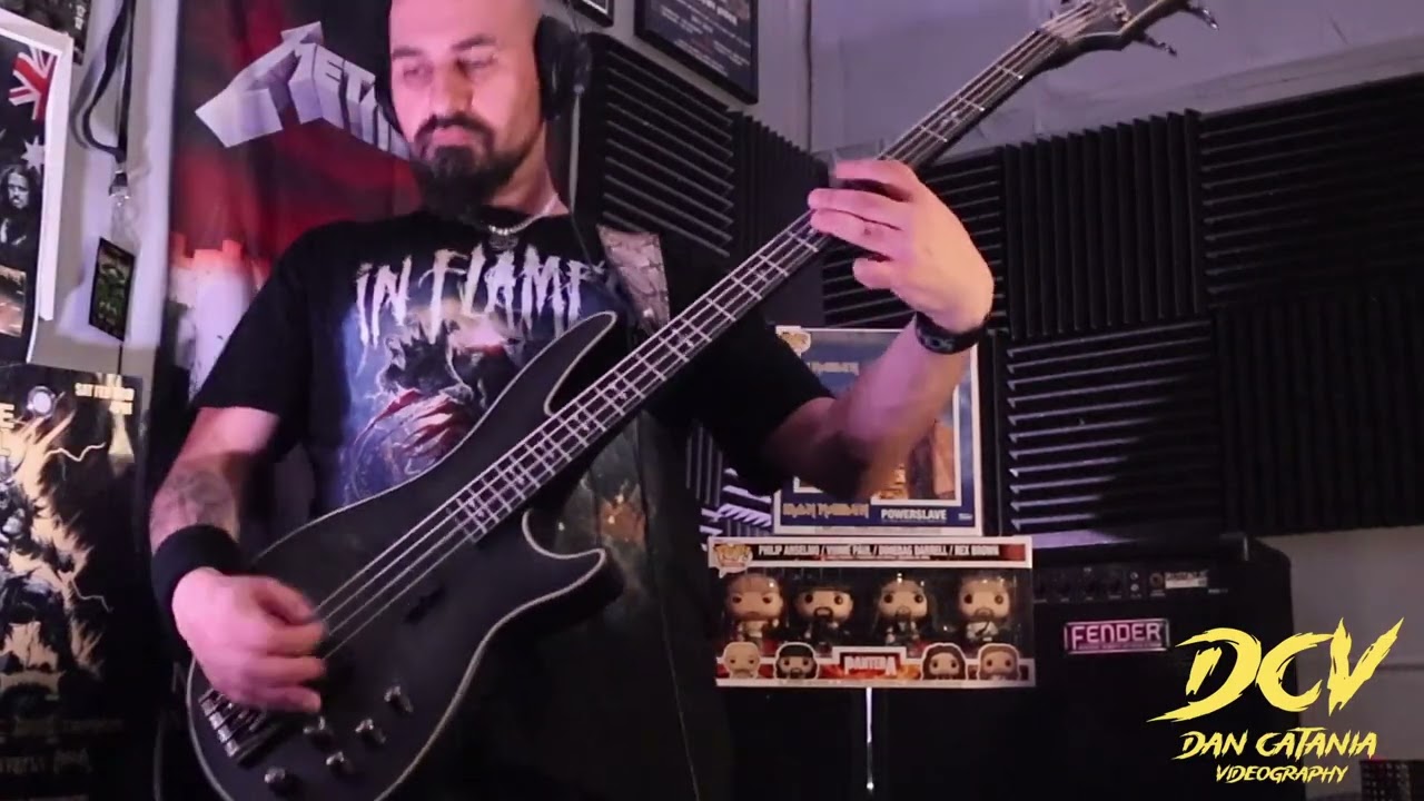 “Shadow” Bass Play through Live Performance