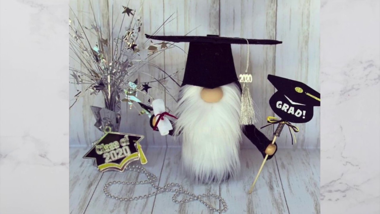 SUPER CUTE AND EASY DIY GRADUATION GNOME!