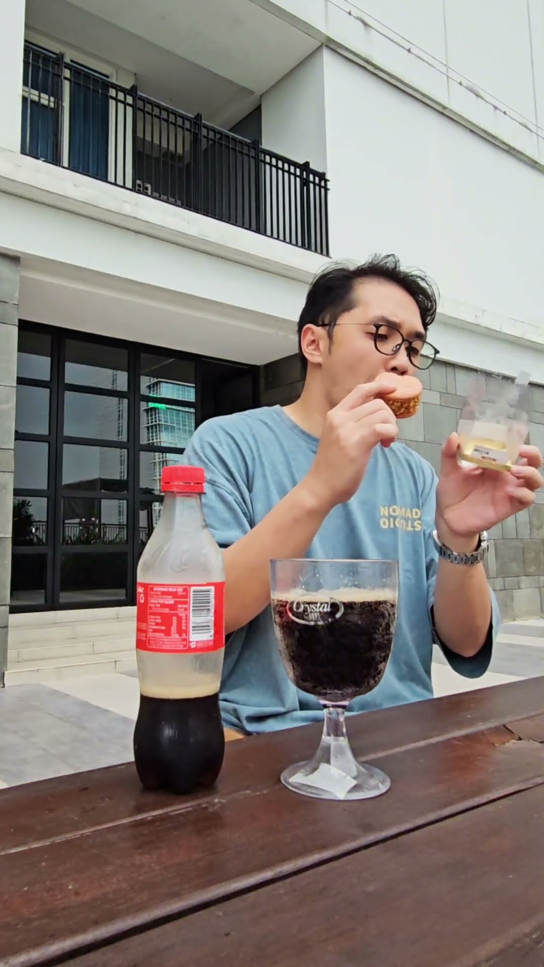 SAAT DITUDUH MINUM COCA COLA ISTRI!